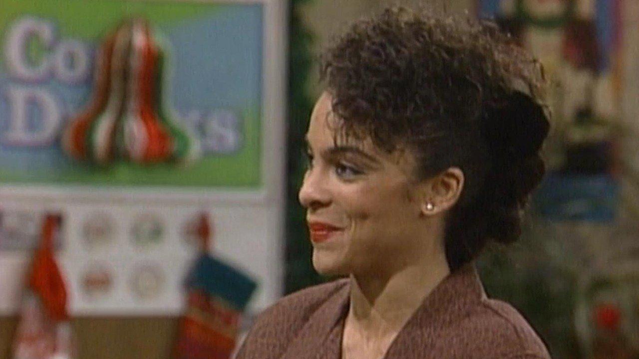 A Different World: The Gift of the Magi - A Different World Season 2 Episode 10