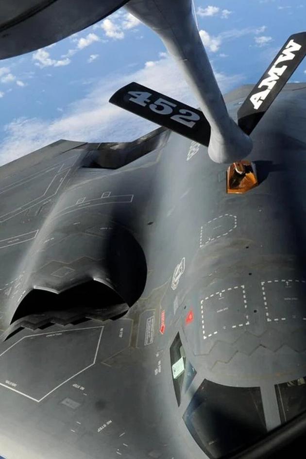 B2: Stealth at War