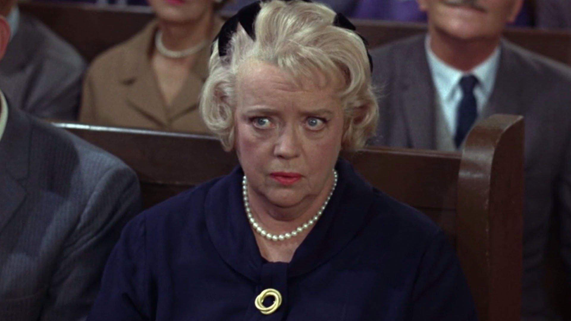 The Andy Griffith Show: Aunt Bee's Crowning Glory