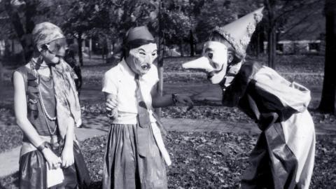 Halloween Special: Bride of Frankenstein; Walking Dead; Ghosts in the Mirror