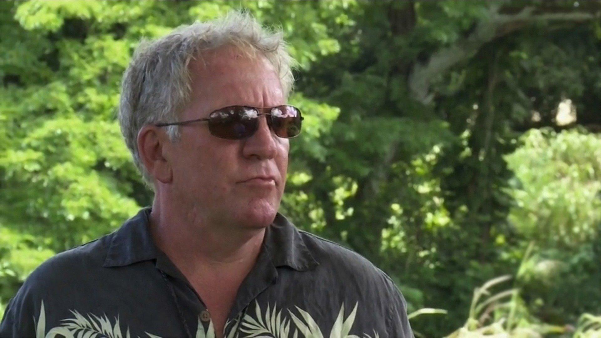 Buying Hawaii Flying Kauai