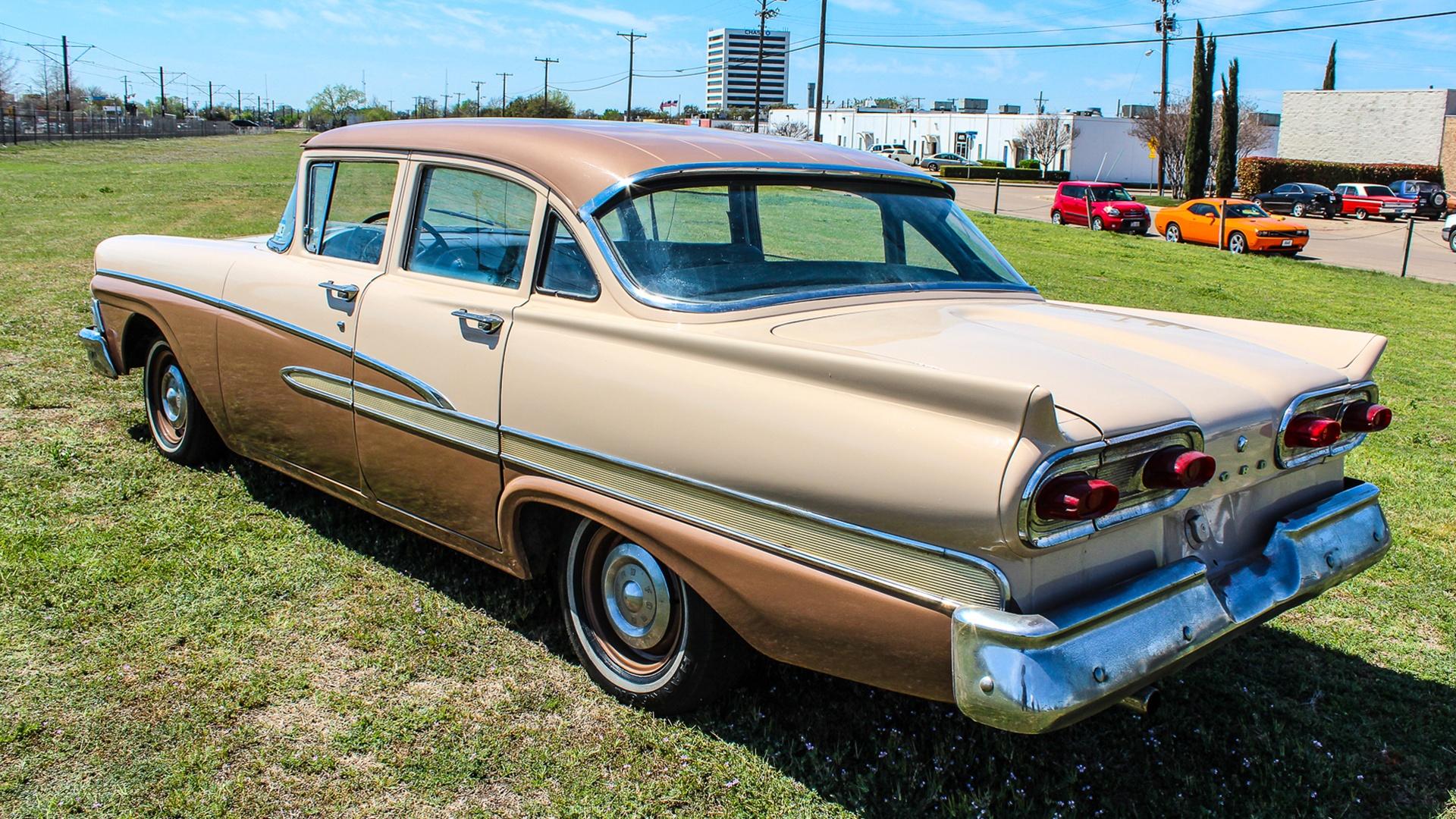 Watch Dallas Car Sharks: S2E10 - Tommy's Fury: A Richard Petty Restomod ...