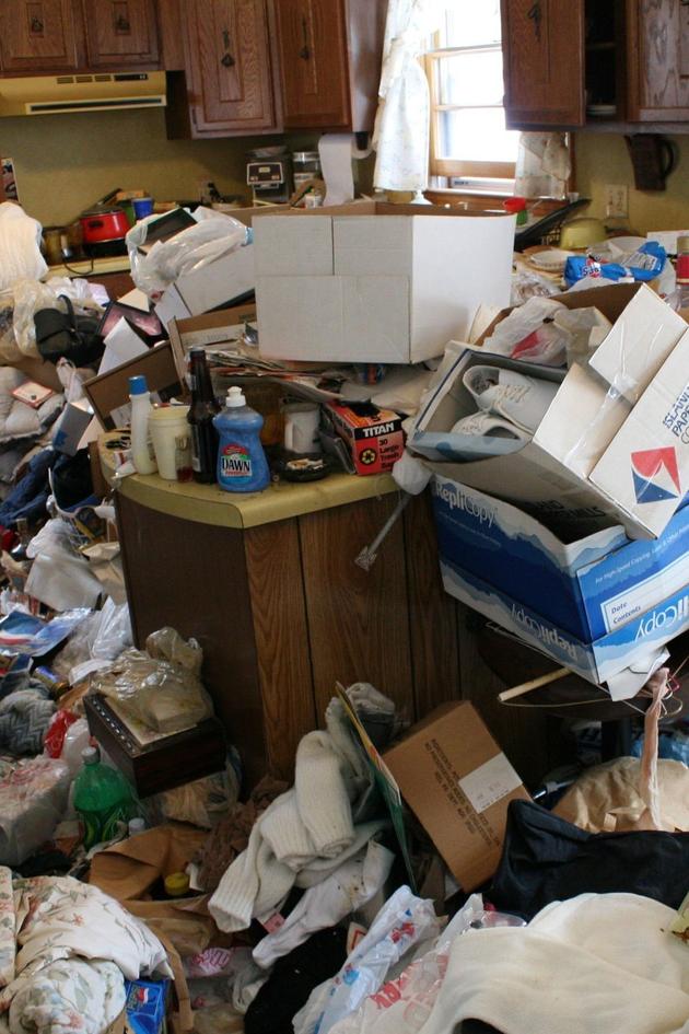 Hoarding: Buried Alive - 10 Biggest Hoards