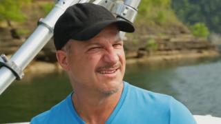 A Couple Plunges Into Lake Cumberland, KY