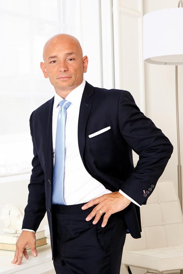 Hotel Impossible: Showdown