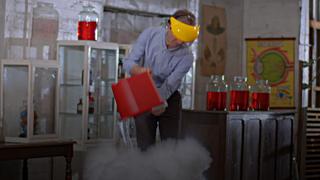 Nigel Latta Blows Stuff Up