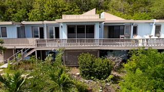 Beachfront Bargain Hunt