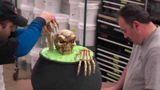 Creepy Crawly Cake And Haunted House