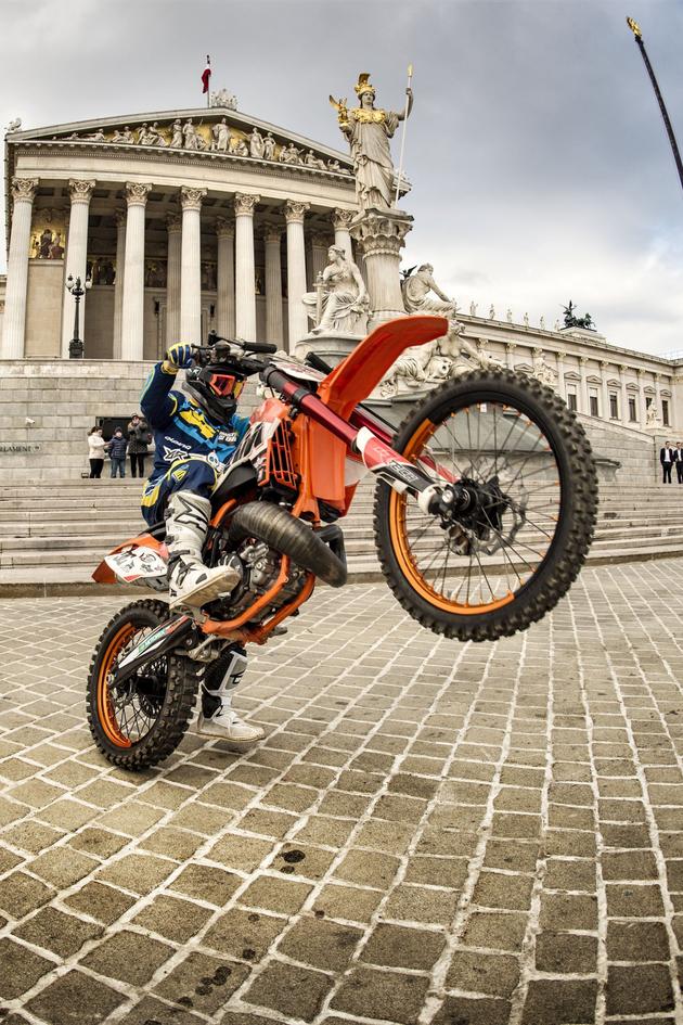 Inside the Masters of Dirt