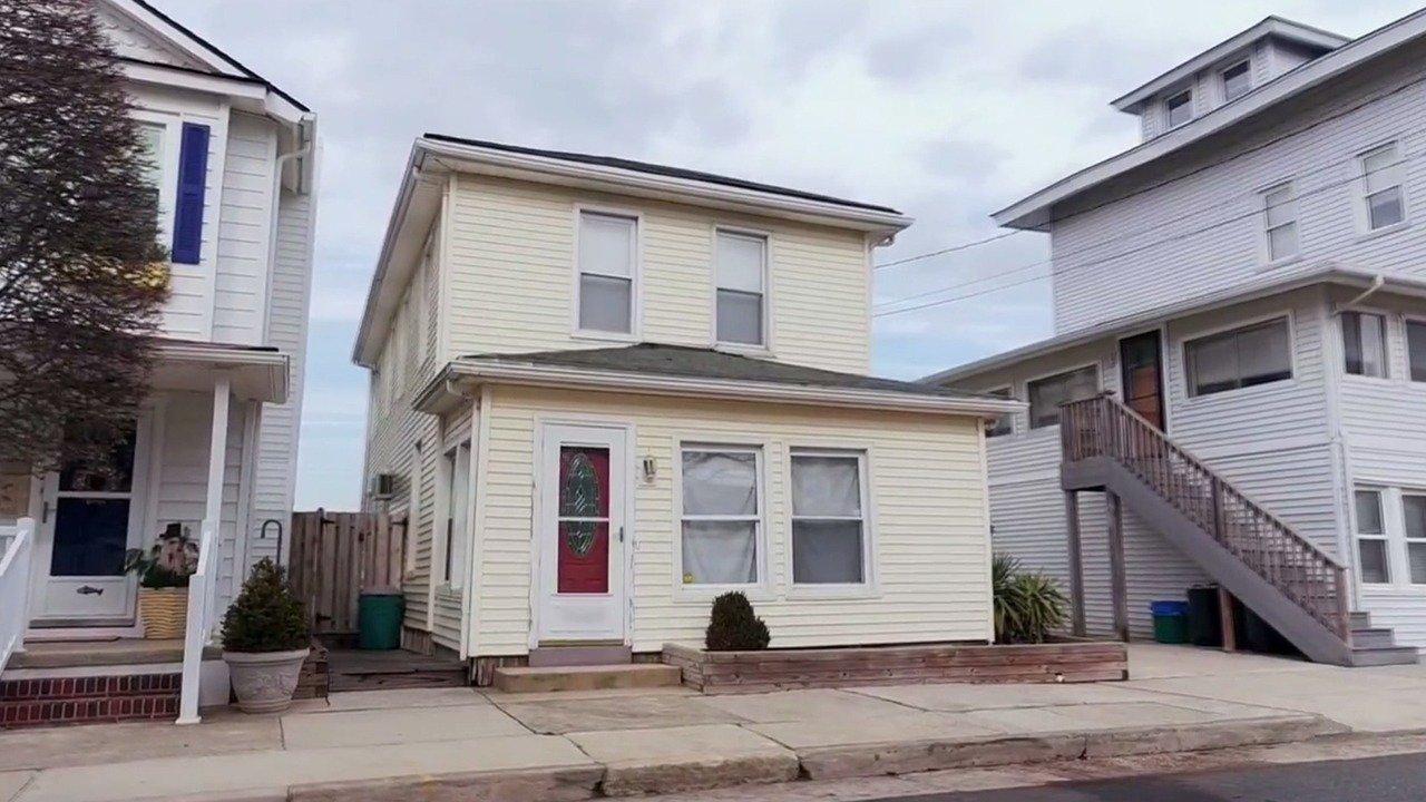 Beachfront Bargain Hunt Renovation Back to the Beach on the Jersey Shore