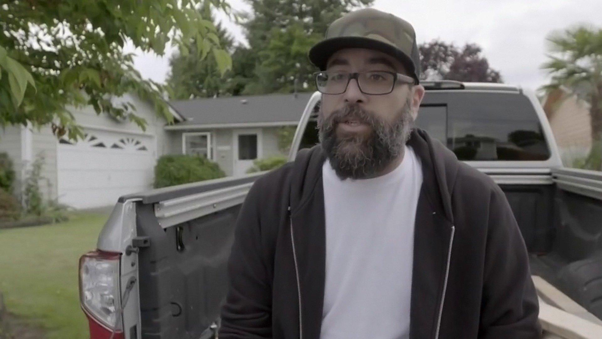 Animal Cribs Football Pup Palace