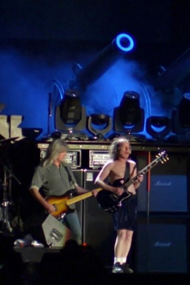 AC/DC: For Those About to Rock (We Salute You) (Live at River Plate)