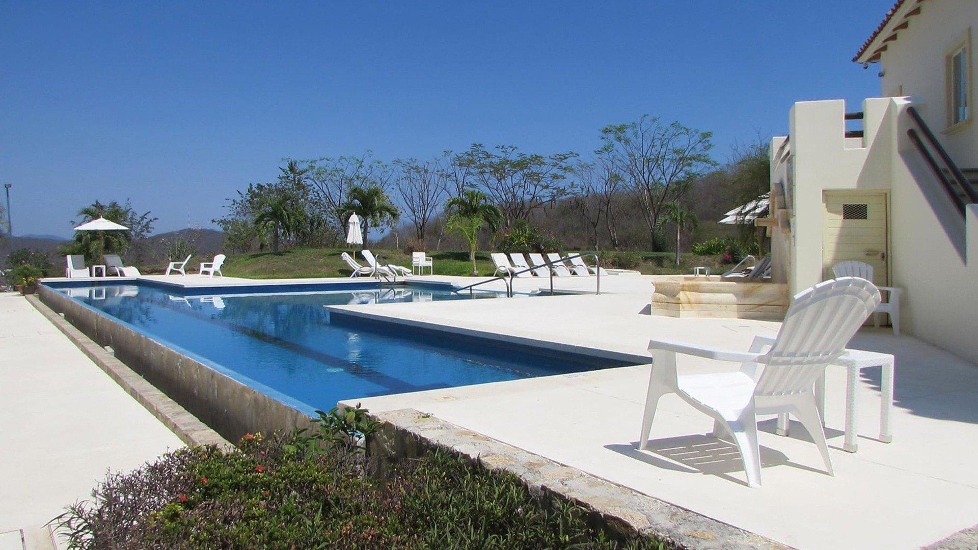 Best Mattress Topper Ever! Modern Living in Huatulco, Mexico