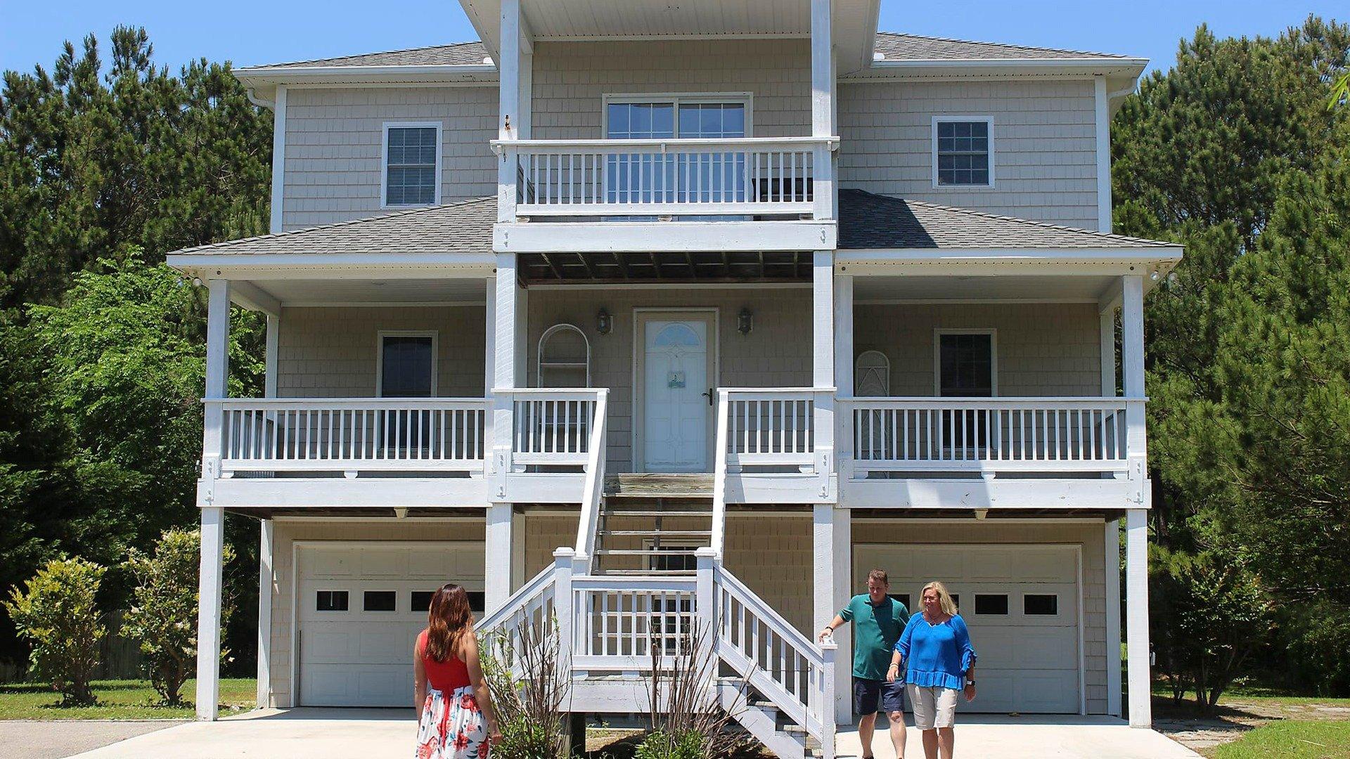 Beachfront Bargain Hunt Fishing for a House Near the Water