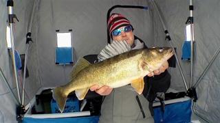 Ice Trolling Walleyes on Little Bay de Noc