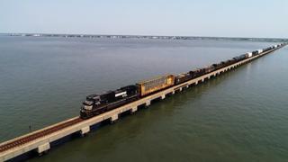 Extreme Railroads: Beasts of the Bayou