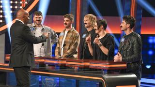 The Chainsmokers vs. 5 Seconds of Summer and Boris Kodjoe & Nicole Ari Parker vs. Roselyn Sanchez & Eric Winter