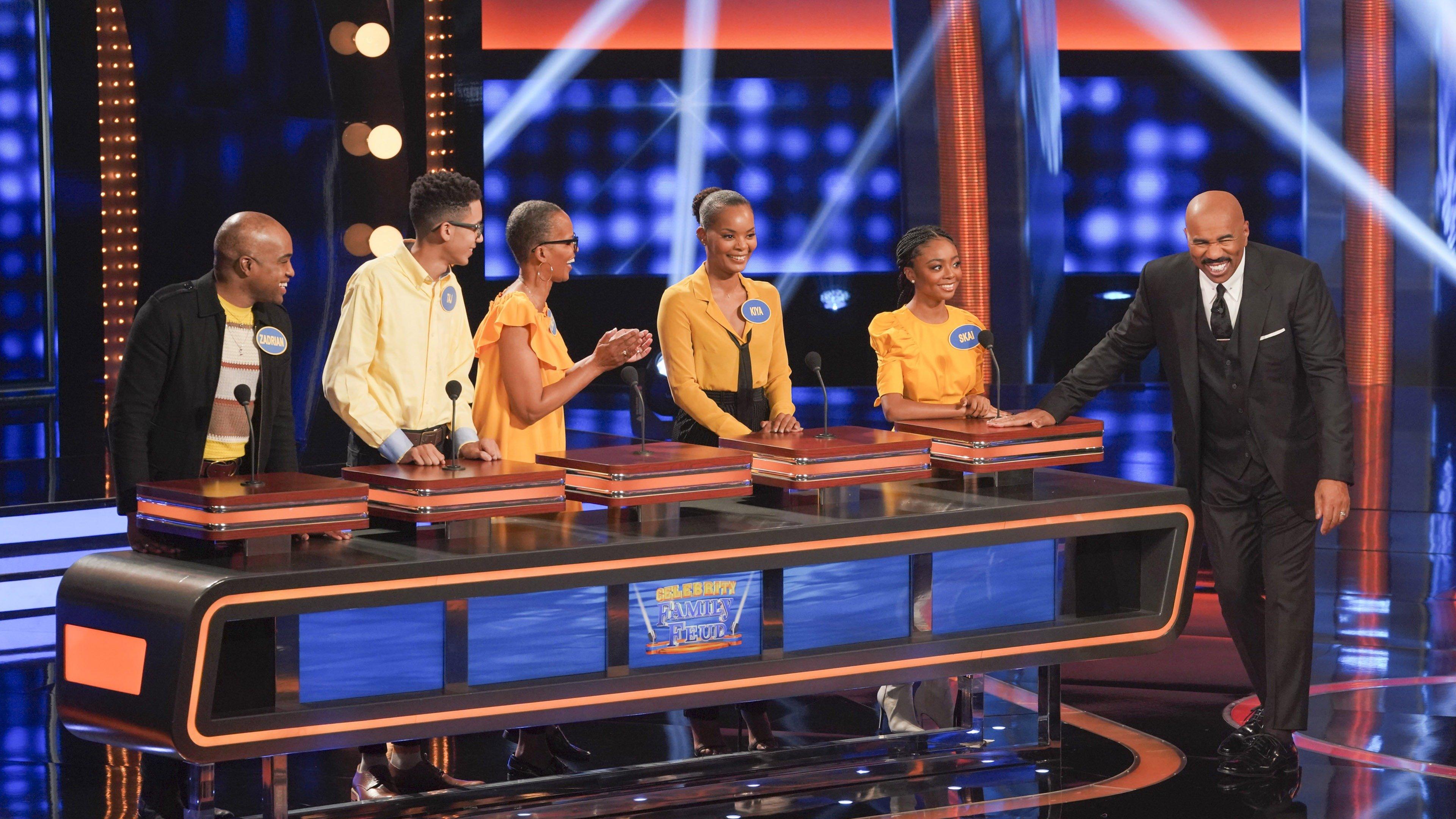 Watch Celebrity Family Feud Full Episodes | Philo (Free Trial)