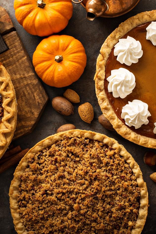 Thanksgiving Pie Fight