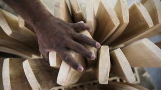 Pile Drivers, Cricket Bats, Spanish Fans