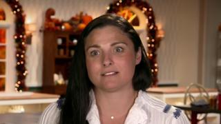 Extra Slice: Thanksgiving Pie Fight