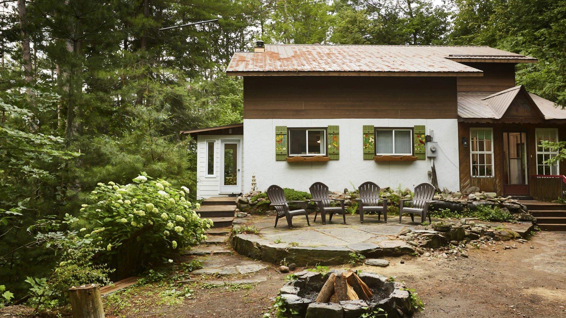 Vacation House Rules Beer Garden