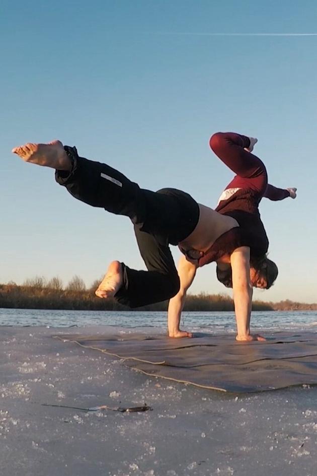 Wakeboarding, Acrobatics & Surfing