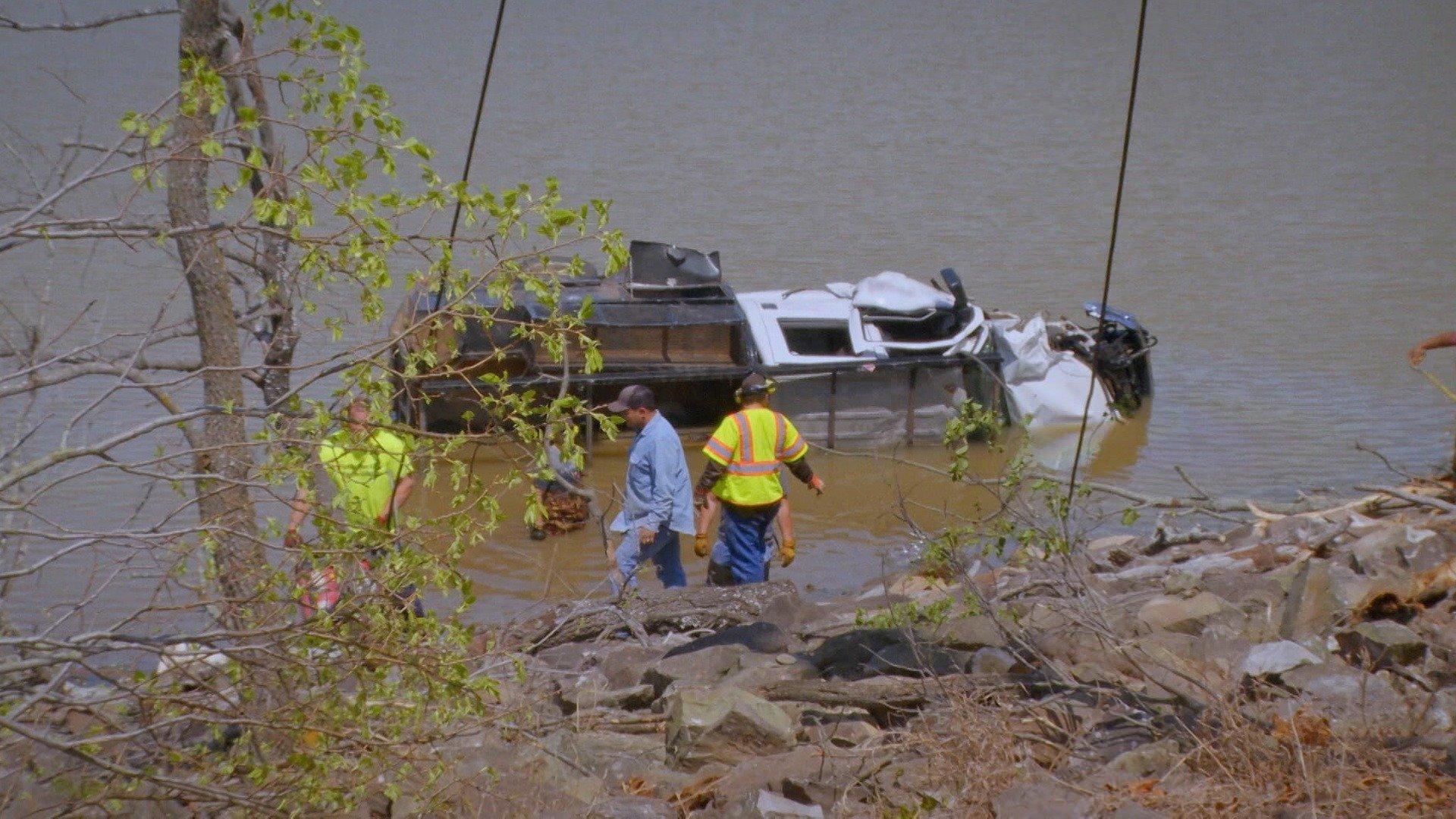 Hustle & Tow Count on Me