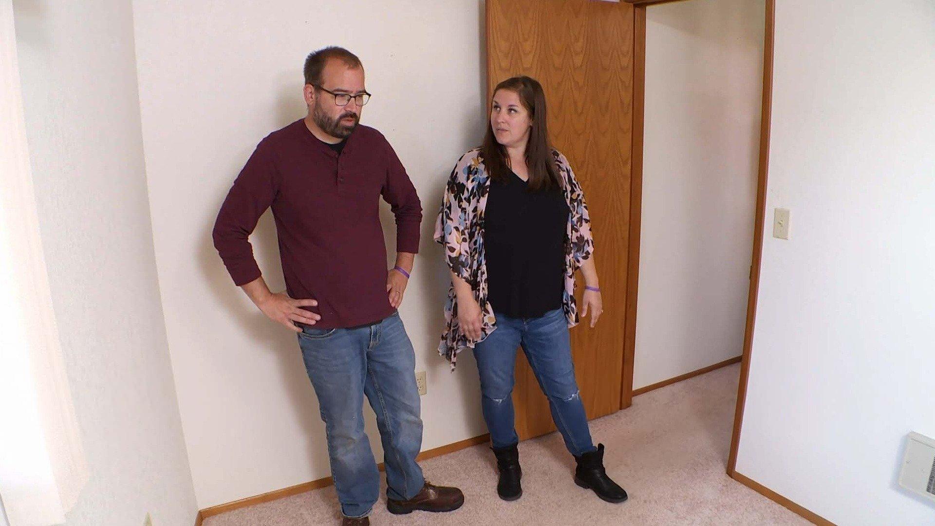 Beachfront Bargain Hunt Renovation Family Reno on Dauphin Island