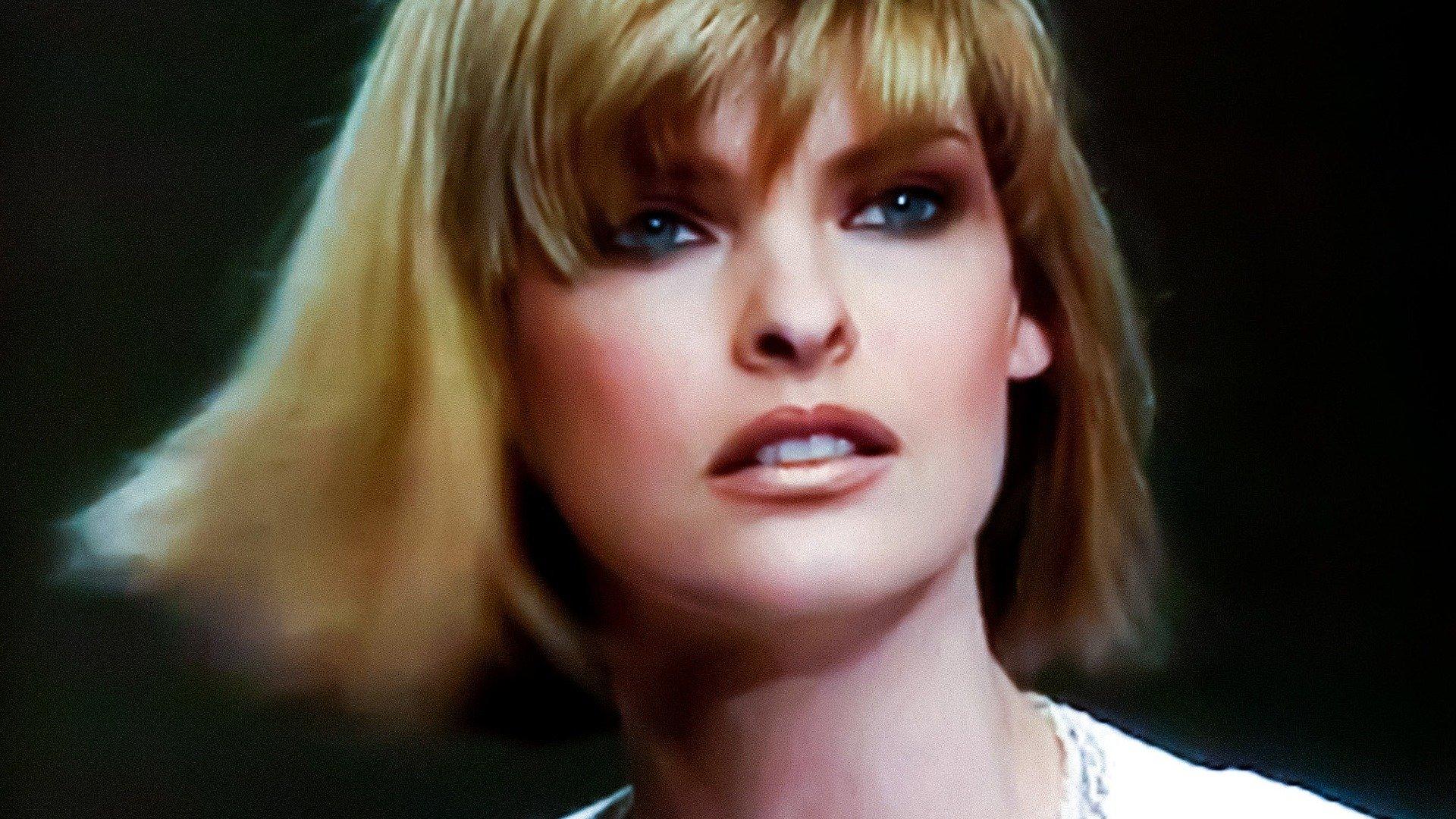 Dark Side of the 90s: Secrets of the Runway