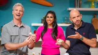 Paul Scheer & Rob Huebel Make Tiny Carrot Cake