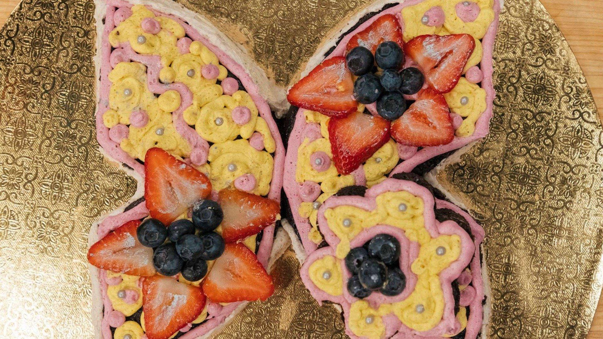 Kids Baking Championship Float Like A Butterfly kids-baking-championship-float-like-a-butterfly