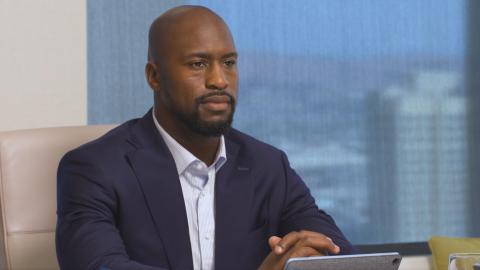 Vernon Davis