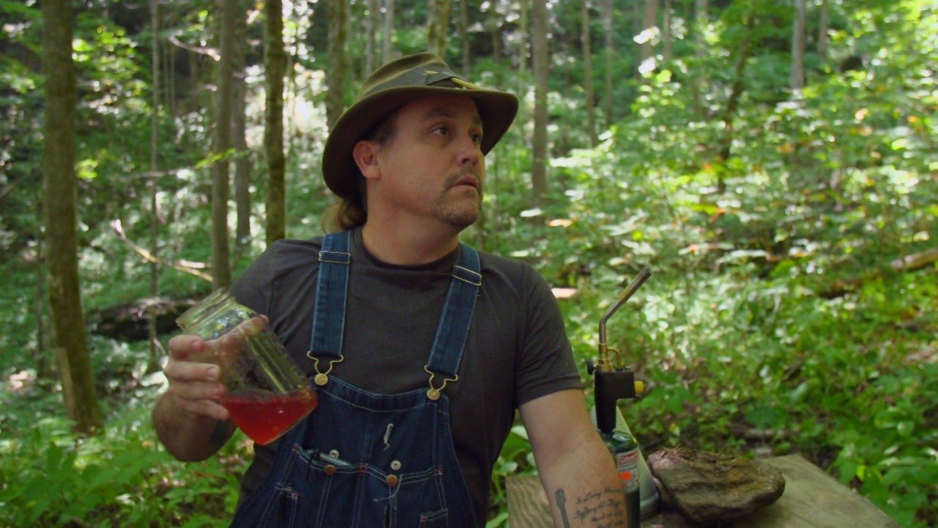 Moonshiners Shine Pain