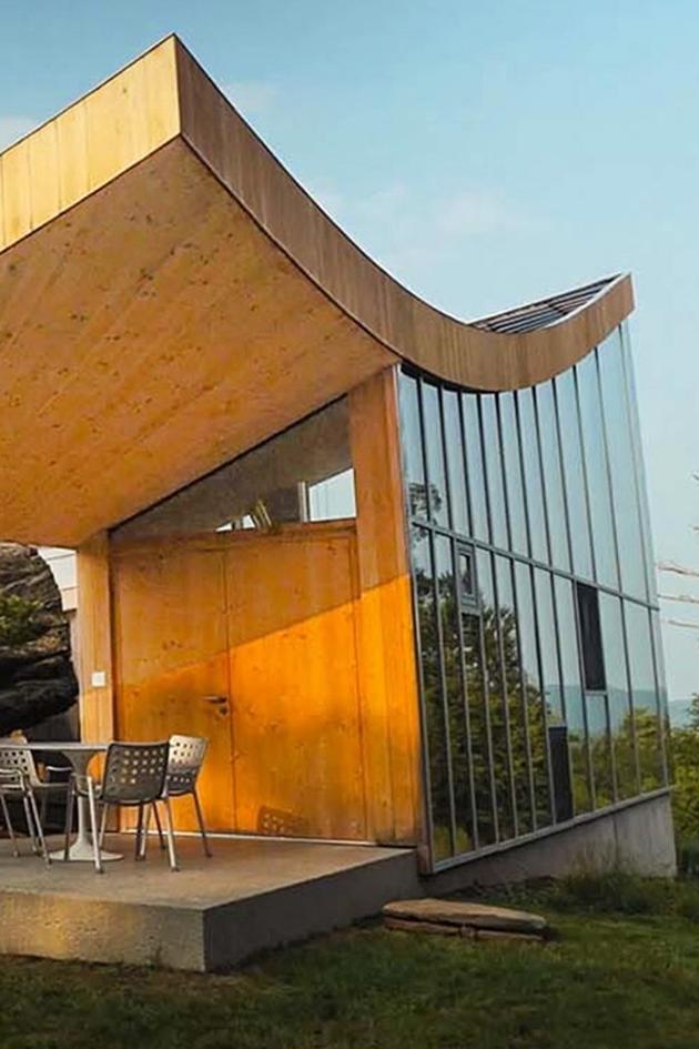 Unique Spaces