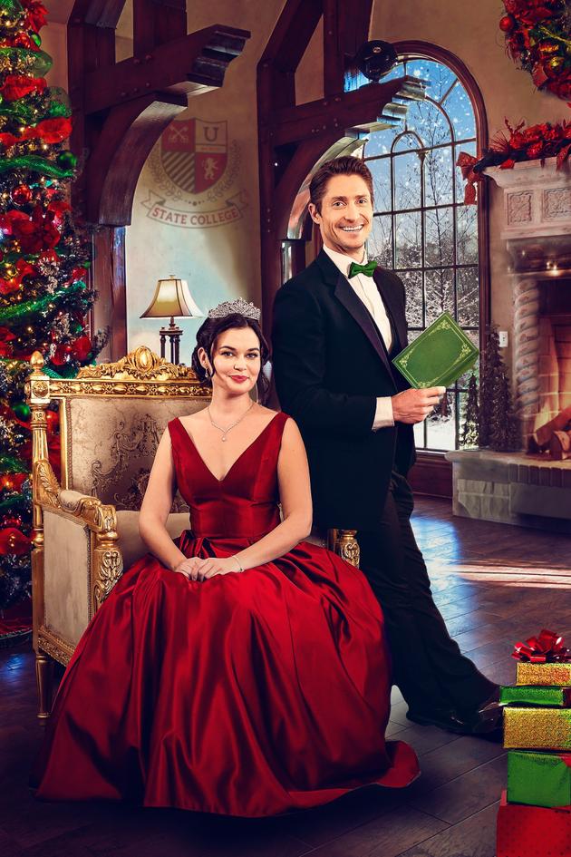 A Royal Christmas Match