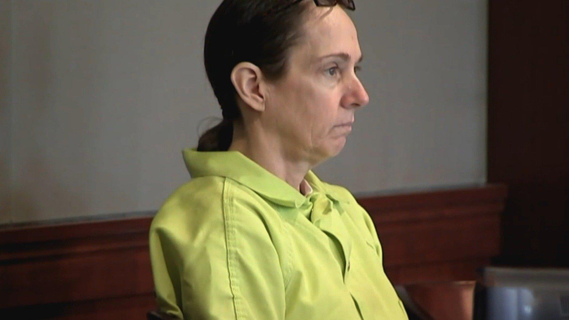 Killer Cases Murder at the Beauty Salon