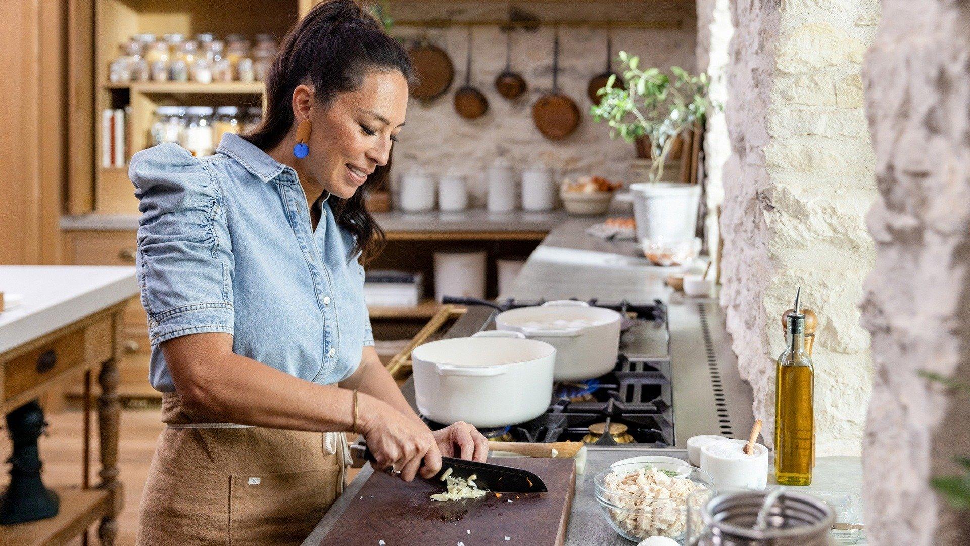 Magnolia Table With Joanna Gaines: Chicken Pot Pie