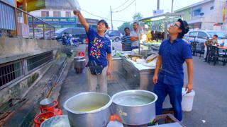 Malaysian Flying Noodles and Pork Bone Soup
