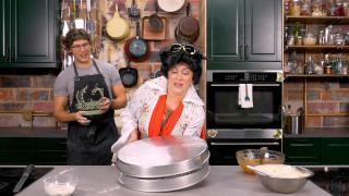 Recreating Elvis' $23,000 Wedding Cake