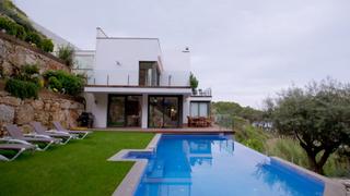 Spain: Sunbathing and Beaches of Begur