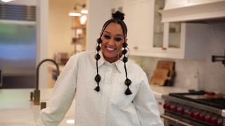 Tia's Kitchen/Fridge Tour