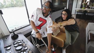 From Houseboat to HouseYACHT