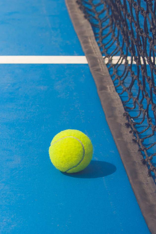 Tennis LOL