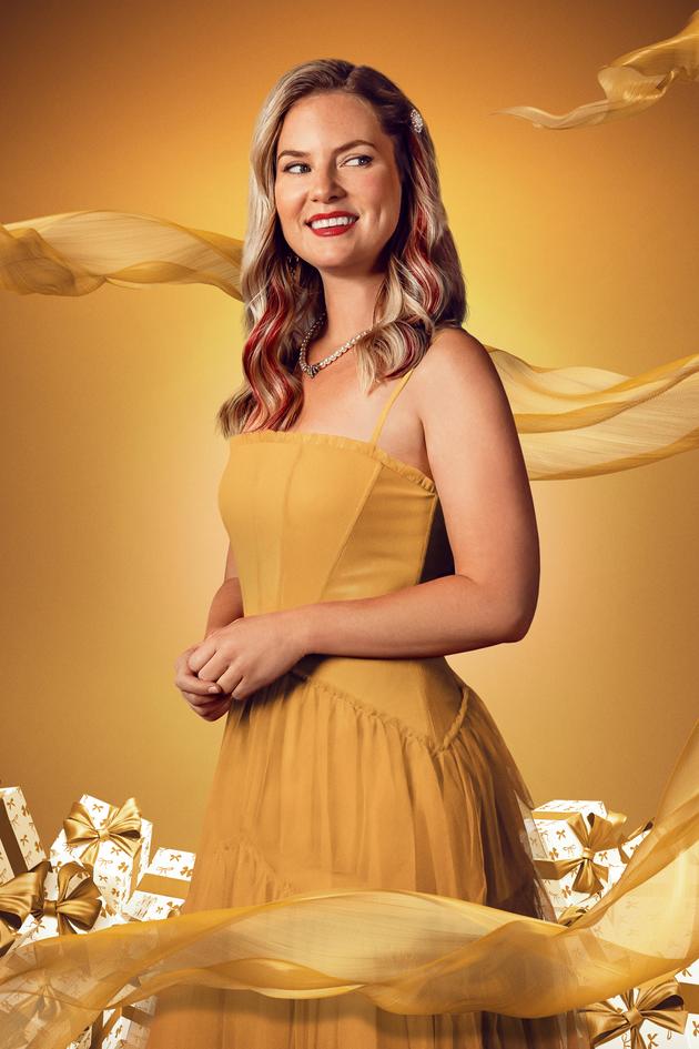 Unwrapping Christmas: Olivia's Reunion
