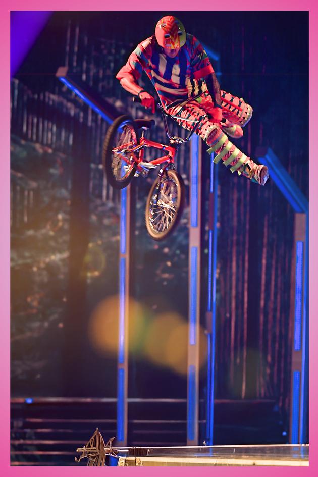 Cirque Presents: Volta