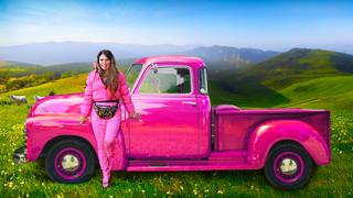 Camille Solari: Hello New Zealand! My Life in Pink