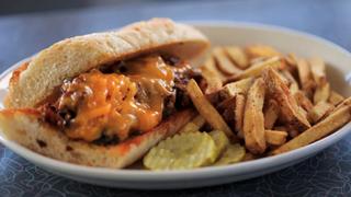Triple D Nation: All-American Eats