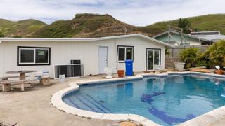 '80s Pool House Nightmare