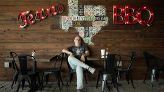 The Legend of Louis Mueller's Dino Beef Ribs